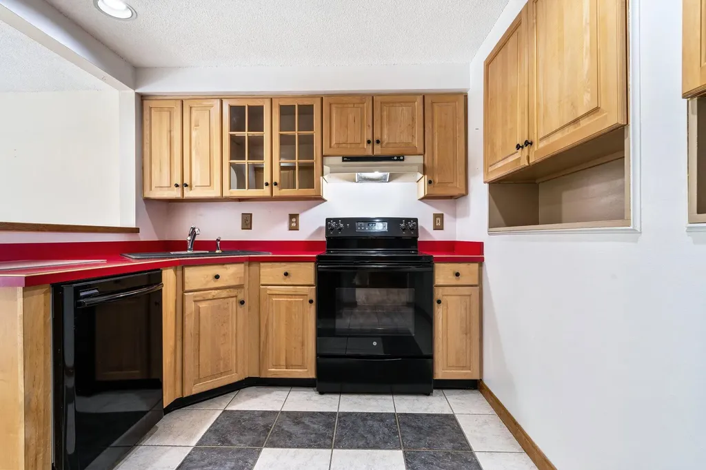 39 Meadowbrook Drive Gorham ME 04038