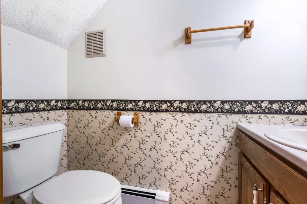 39 Meadowbrook Drive Gorham ME 04038