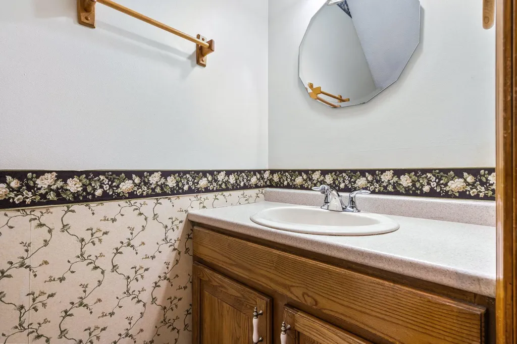 39 Meadowbrook Drive Gorham ME 04038