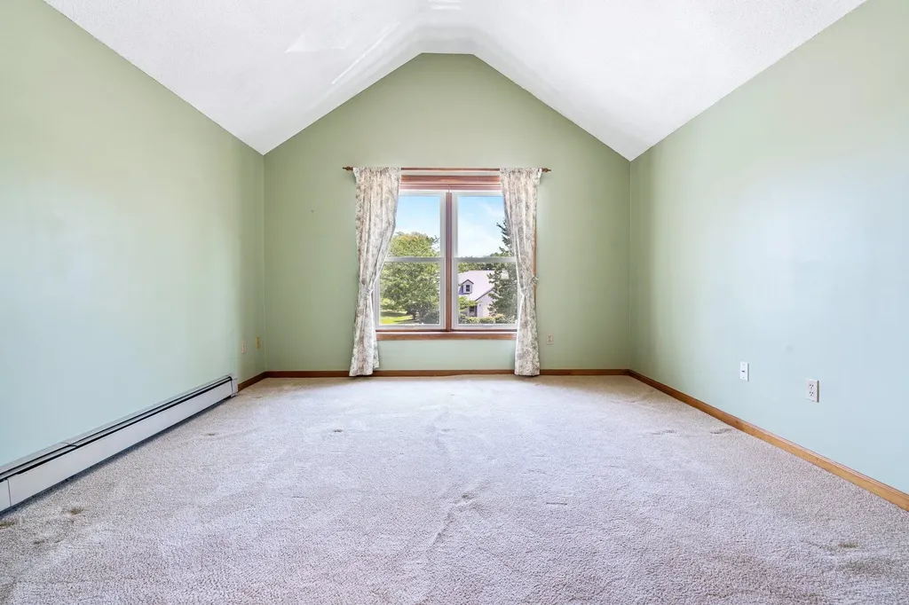 39 Meadowbrook Drive Gorham ME 04038