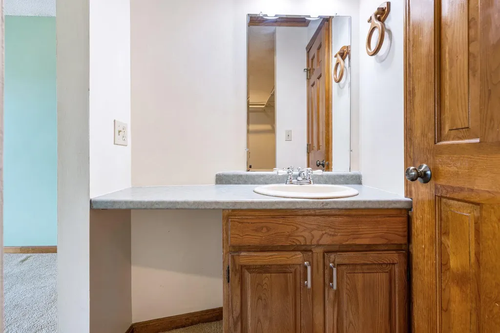 39 Meadowbrook Drive Gorham ME 04038
