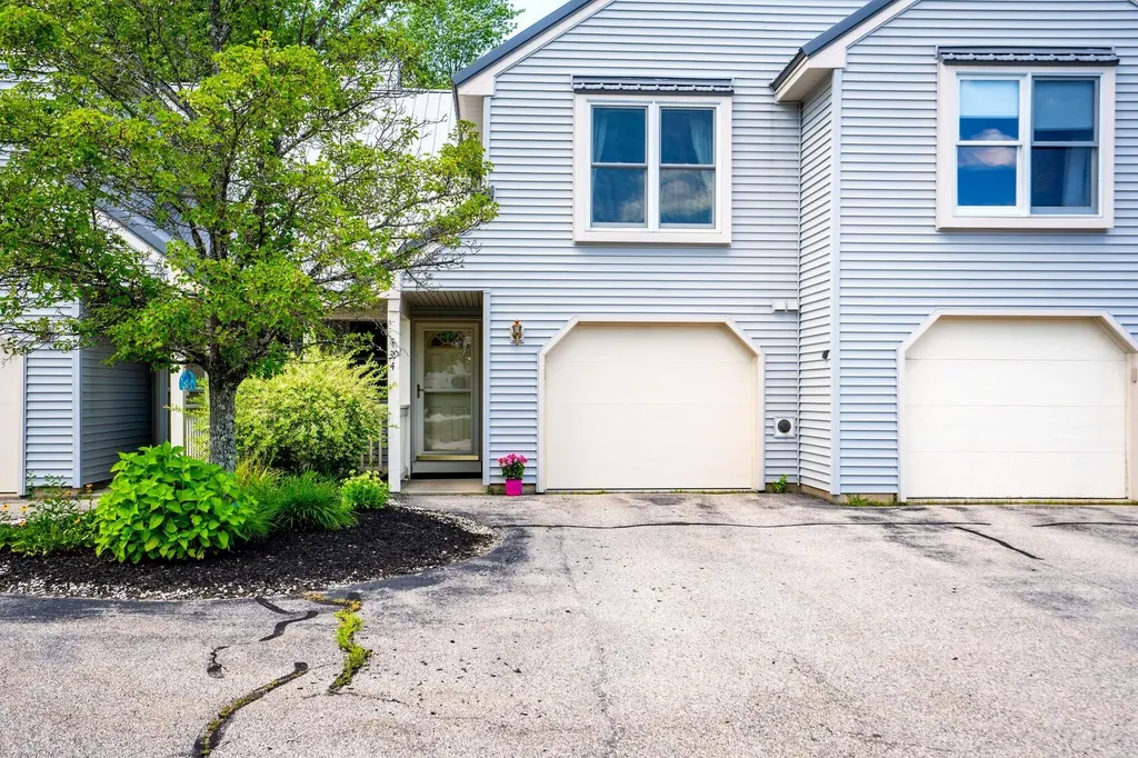 39 Meadowbrook Drive Gorham ME 04038