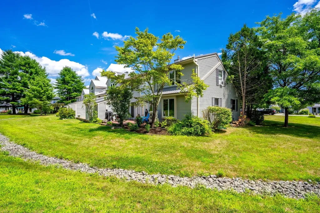 39 Meadowbrook Drive Gorham ME 04038