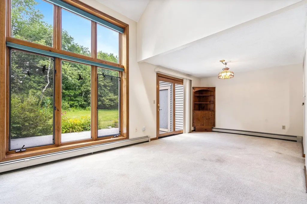 39 Meadowbrook Drive Gorham ME 04038