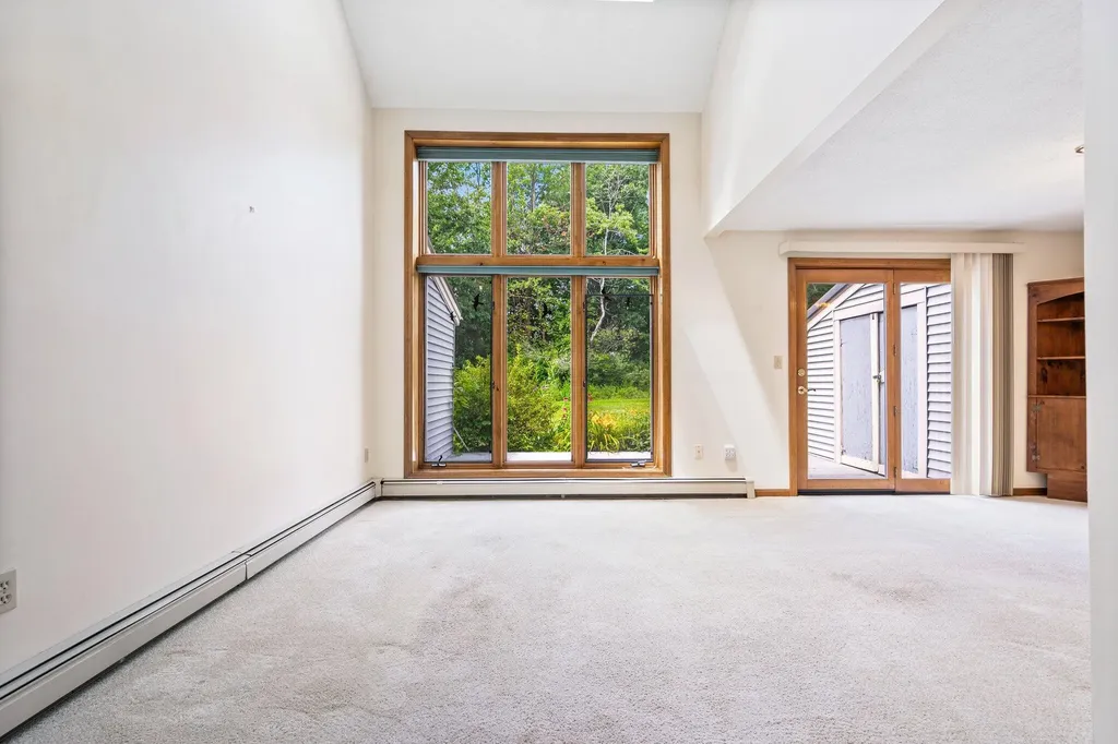 39 Meadowbrook Drive Gorham ME 04038