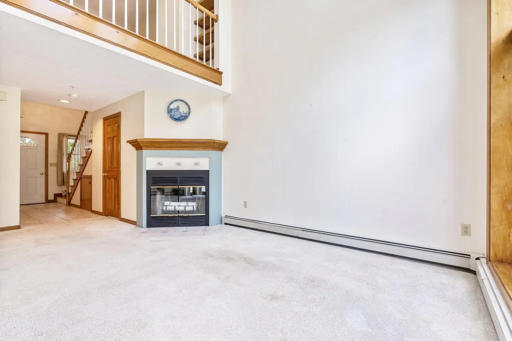 39 Meadowbrook Drive Gorham ME 04038