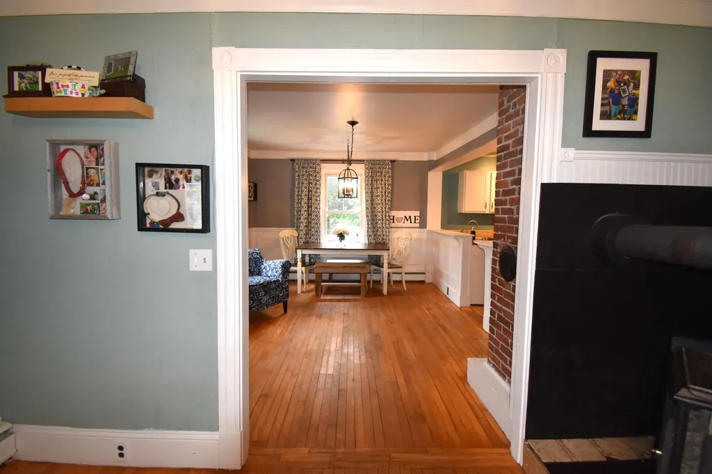 34 West Street Newport ME 04953