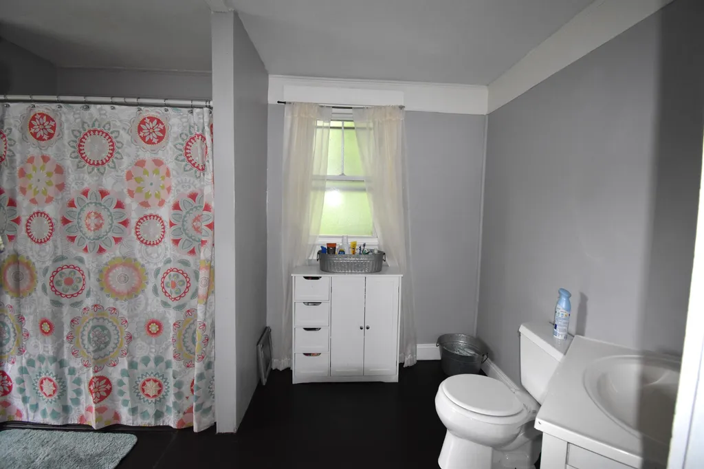 34 West Street Newport ME 04953