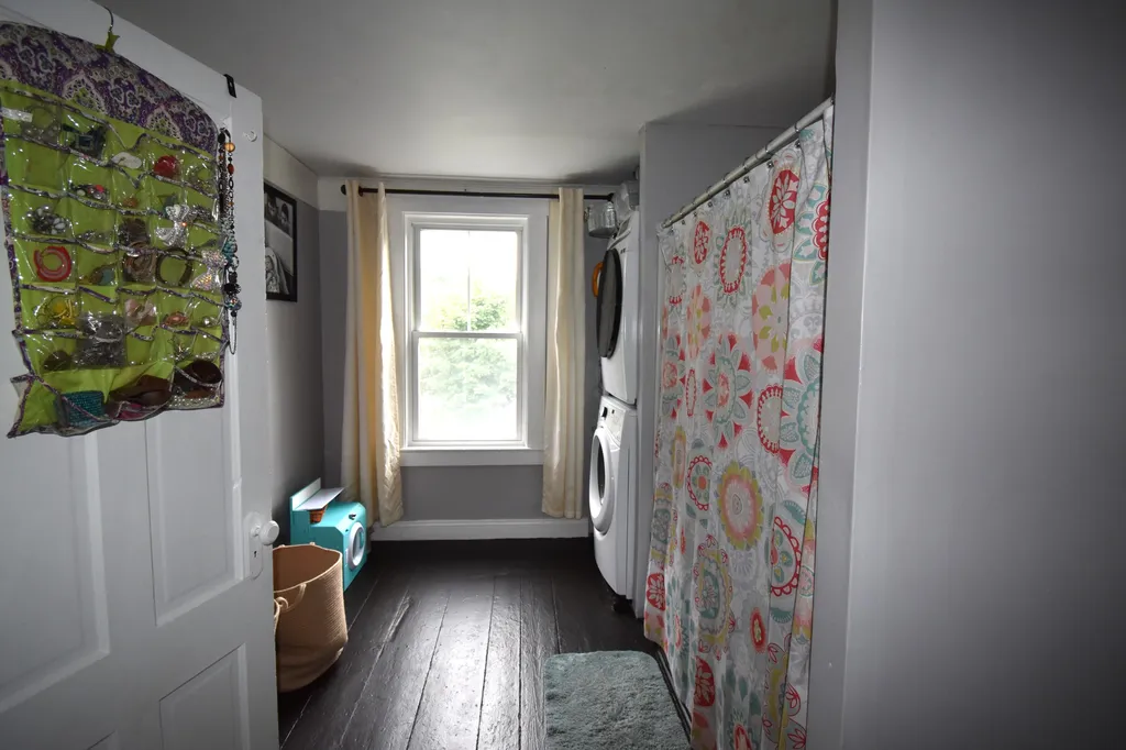 34 West Street Newport ME 04953