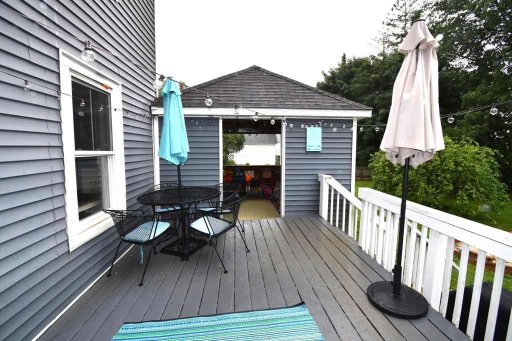 34 West Street Newport ME 04953