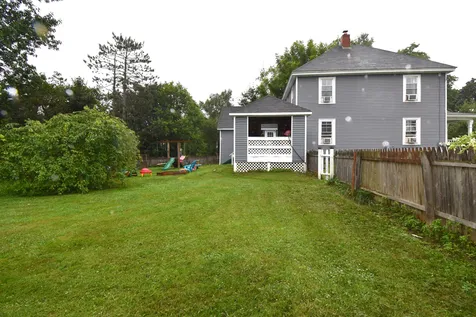34 West Street Newport ME 04953