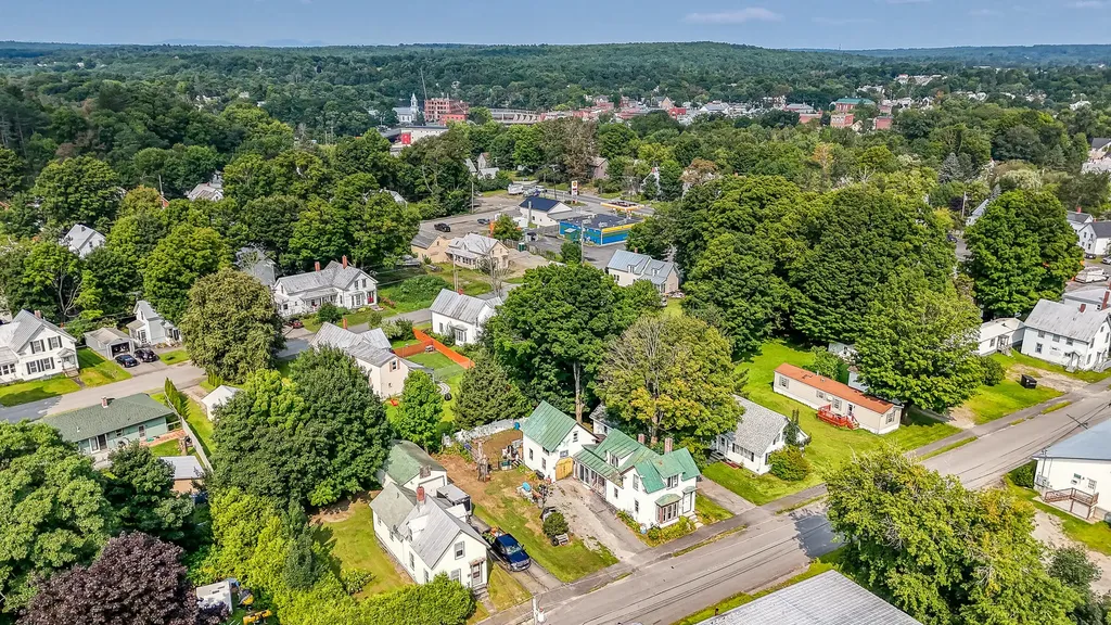 15 Poplar Street Skowhegan ME 04976
