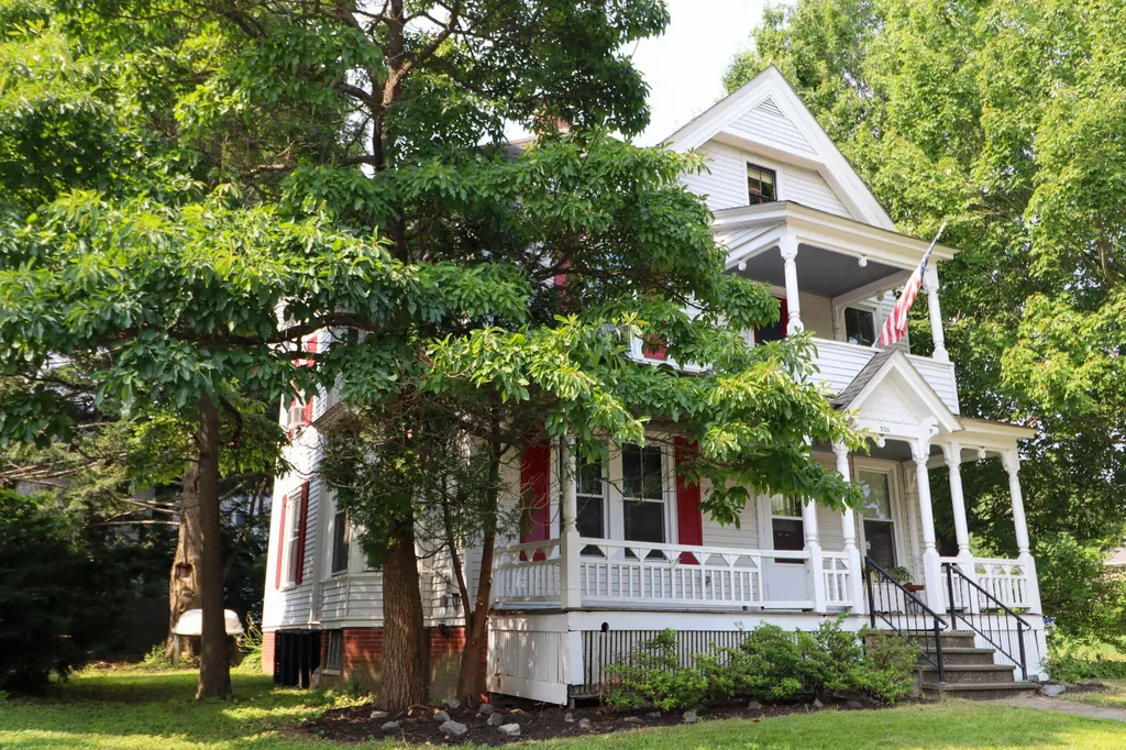 330 Main Street Westbrook ME 04092