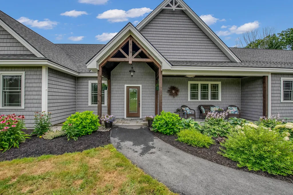 309 Portland Road Gray ME 04039