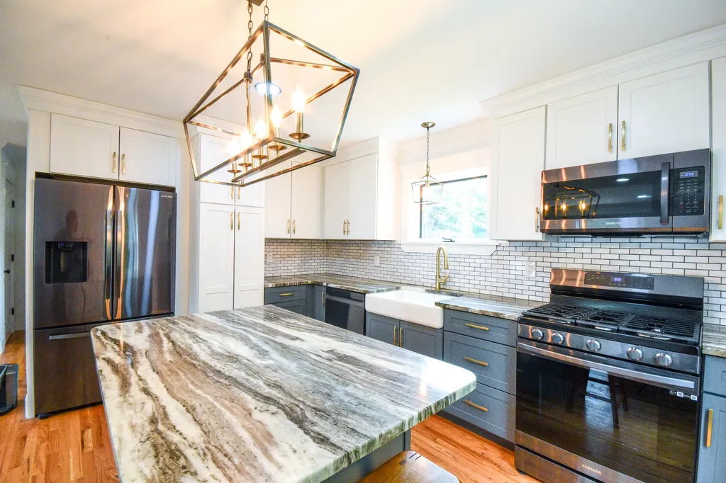 595 River Road Windham ME 04062