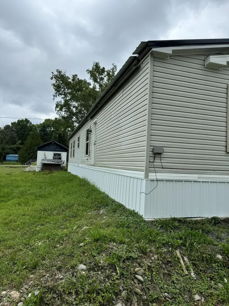 22 Christopher Road Dexter ME 04930