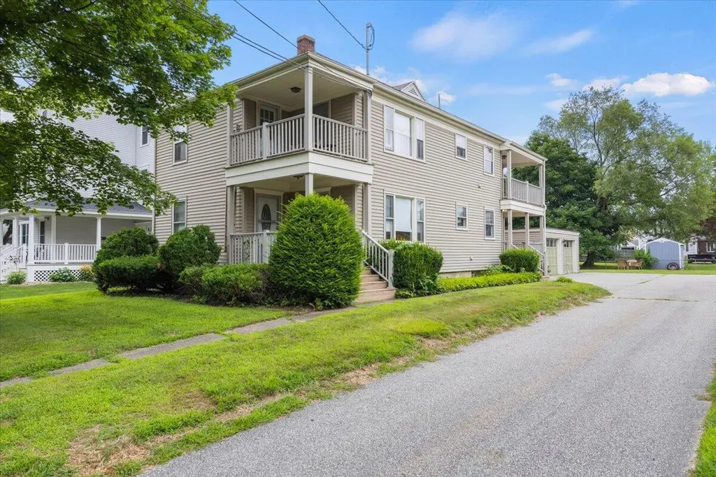 41 Coburn Street Lewiston ME 04240
