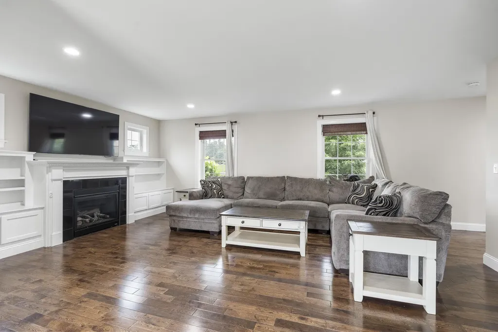 11 Forecaster Way Scarborough ME 04074