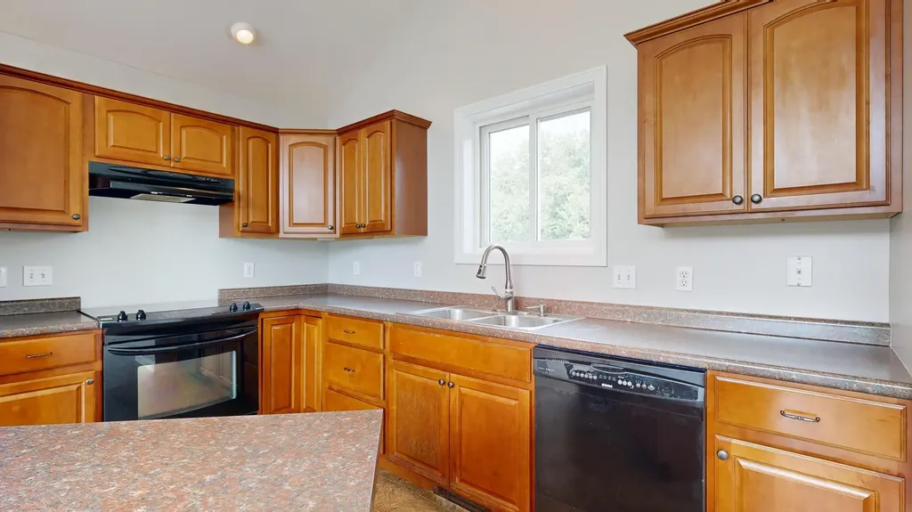 90 Country Lane Westbrook ME 04092
