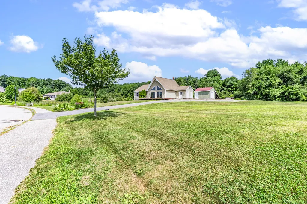 90 Country Lane Westbrook ME 04092