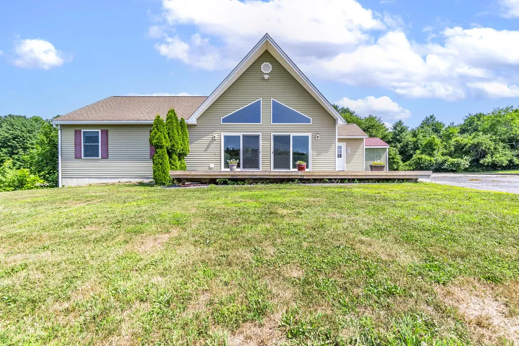 90 Country Lane Westbrook ME 04092