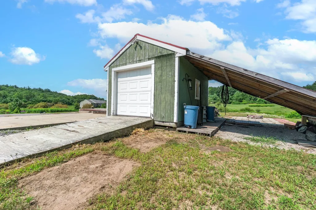 90 Country Lane Westbrook ME 04092