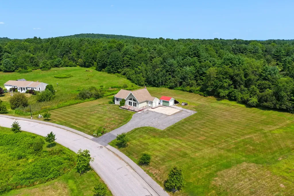 90 Country Lane Westbrook ME 04092