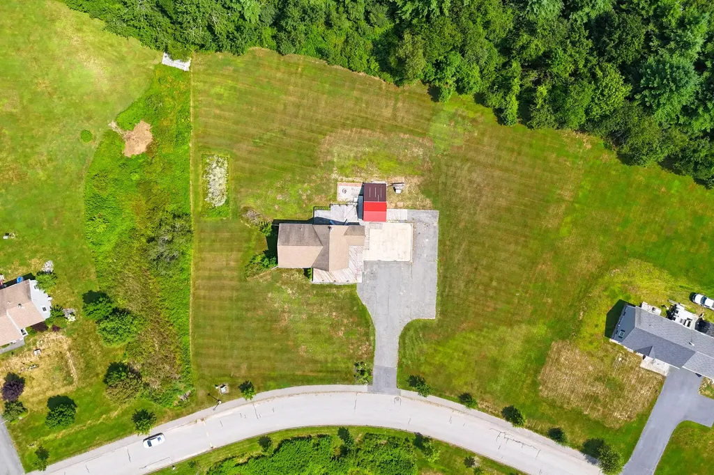 90 Country Lane Westbrook ME 04092