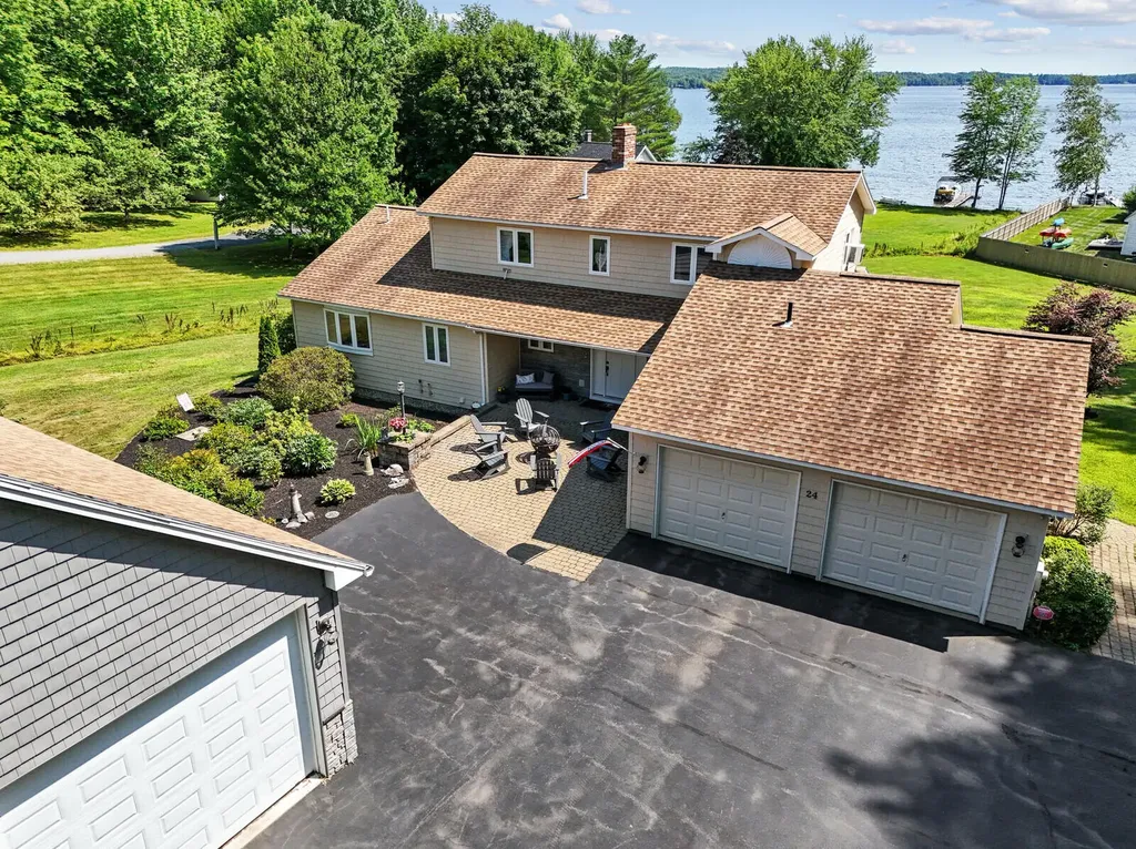 24 Loch Lane Winthrop ME 04364