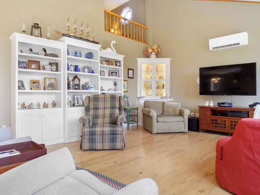24 Loch Lane Winthrop ME 04364