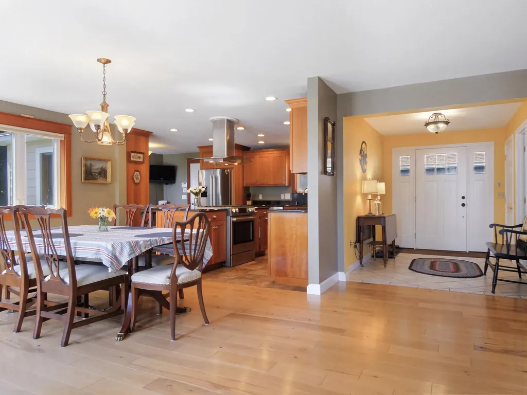 24 Loch Lane Winthrop ME 04364