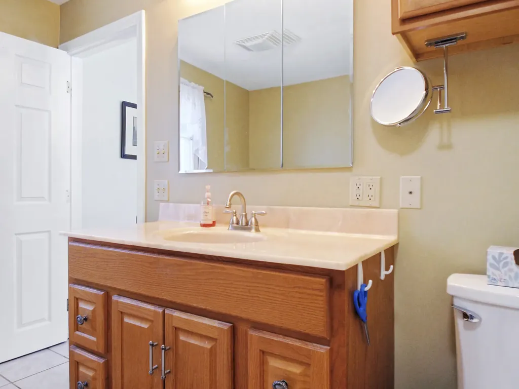 24 Loch Lane Winthrop ME 04364