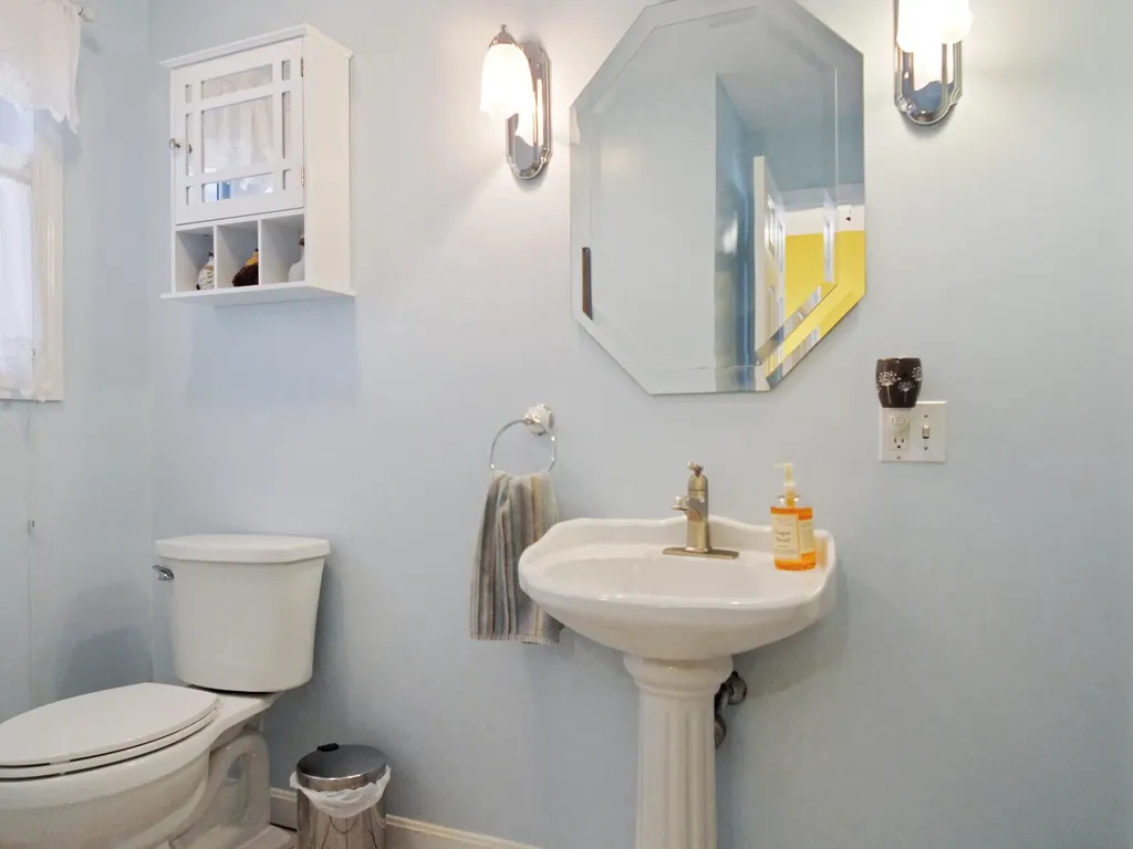 24 Loch Lane Winthrop ME 04364