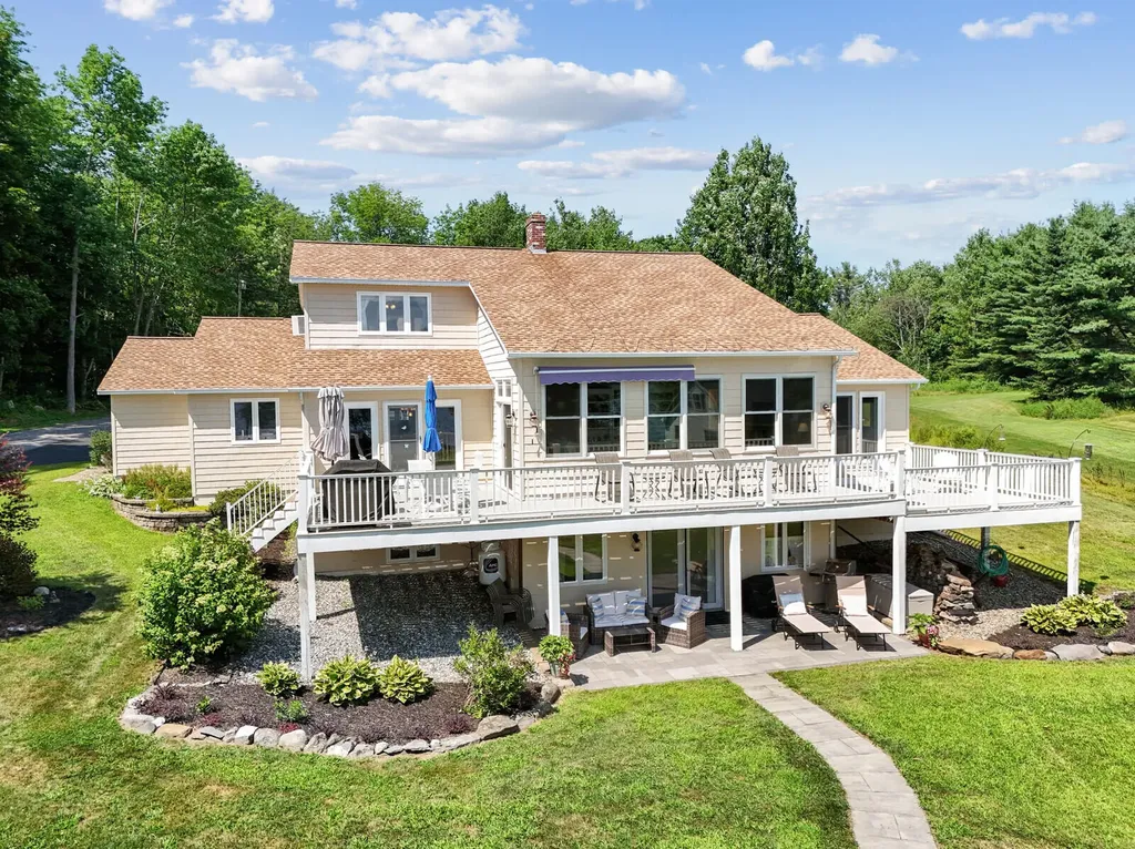 24 Loch Lane Winthrop ME 04364