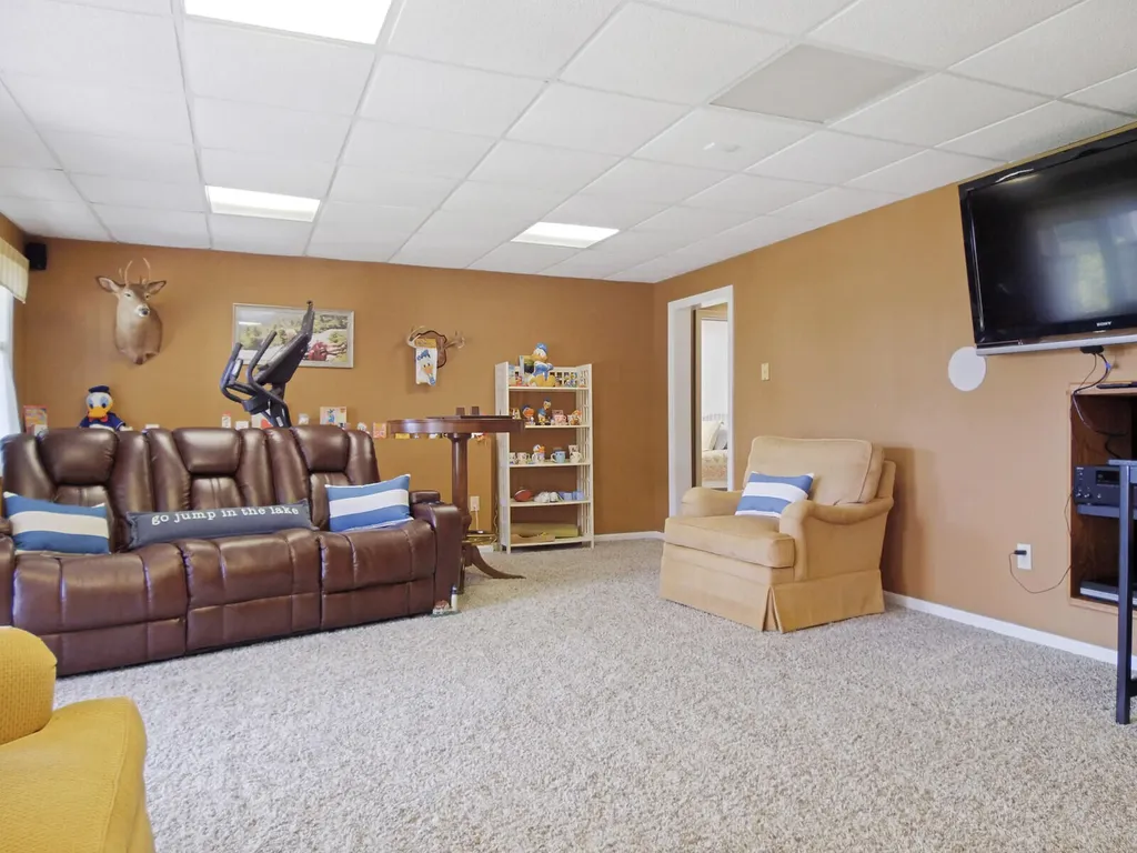 24 Loch Lane Winthrop ME 04364