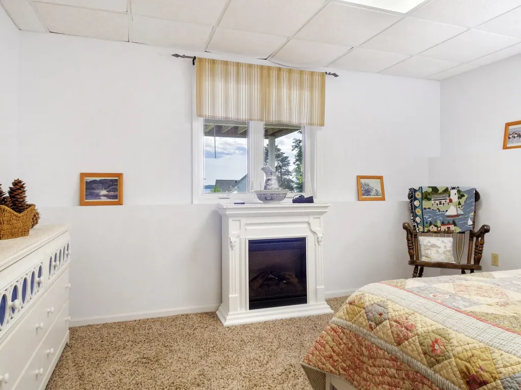 24 Loch Lane Winthrop ME 04364