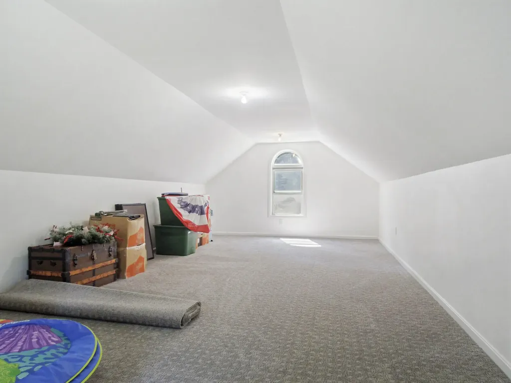 24 Loch Lane Winthrop ME 04364