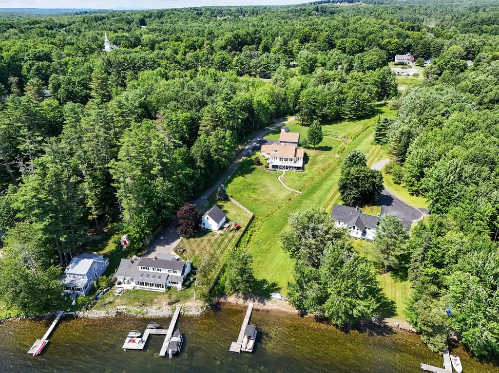 24 Loch Lane Winthrop ME 04364