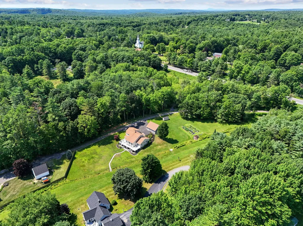24 Loch Lane Winthrop ME 04364