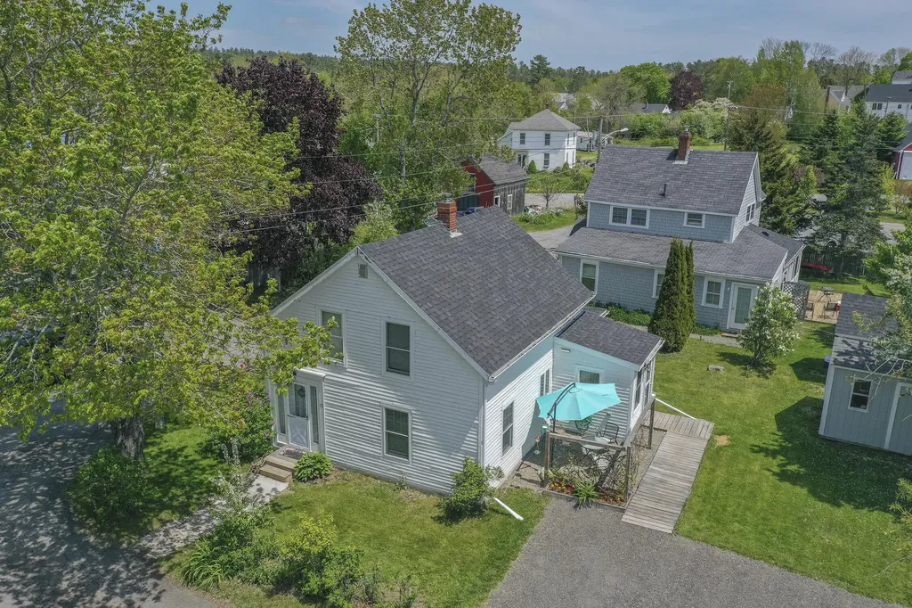 13 Pike Avenue Searsport ME 04974