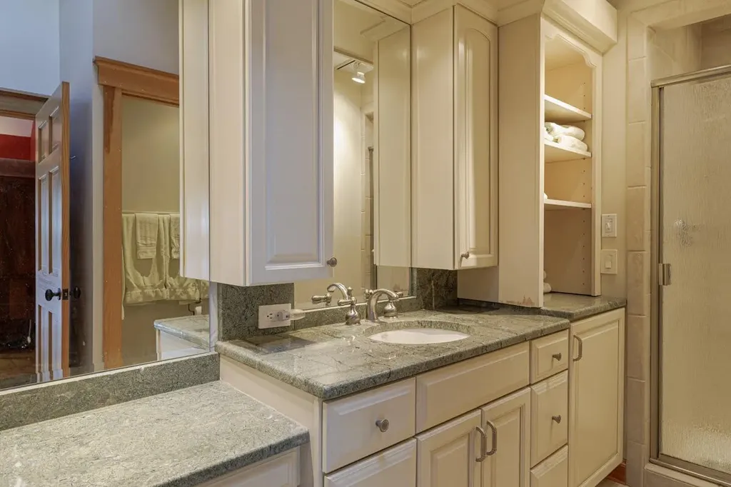 180 Ferry Road Brooksville ME 04617
