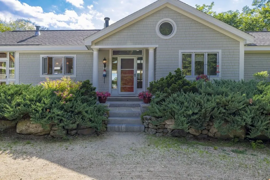 180 Ferry Road Brooksville ME 04617