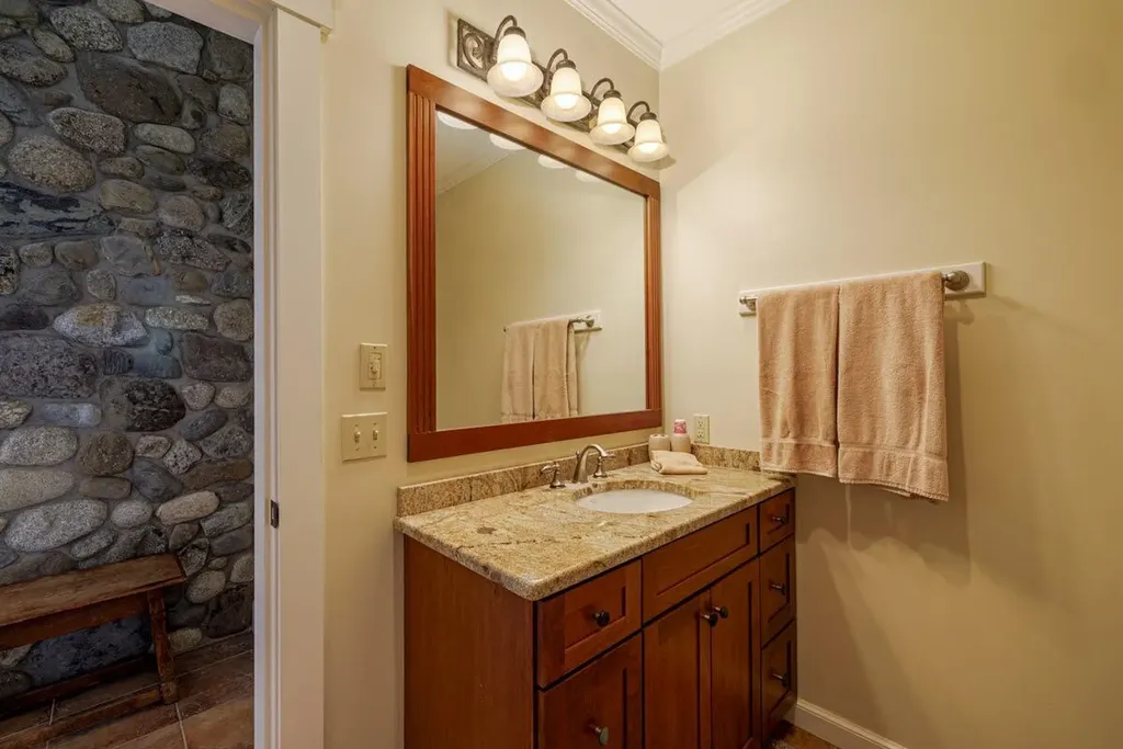 180 Ferry Road Brooksville ME 04617