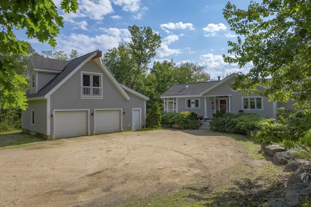 180 Ferry Road Brooksville ME 04617