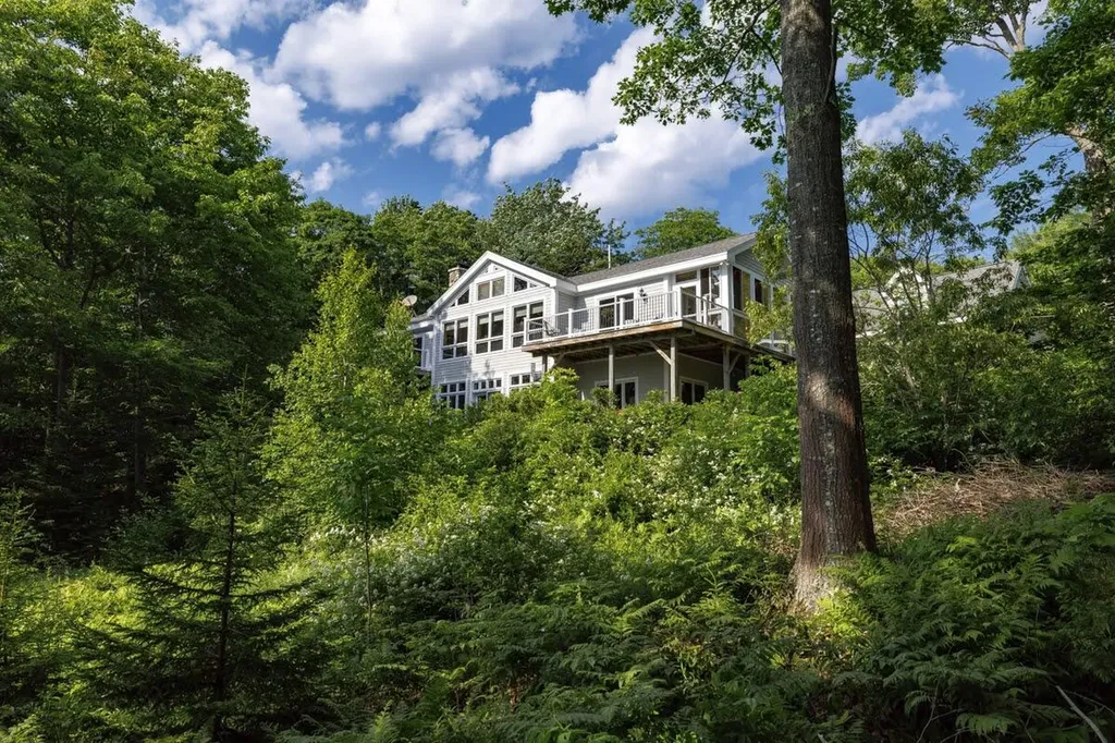 180 Ferry Road Brooksville ME 04617