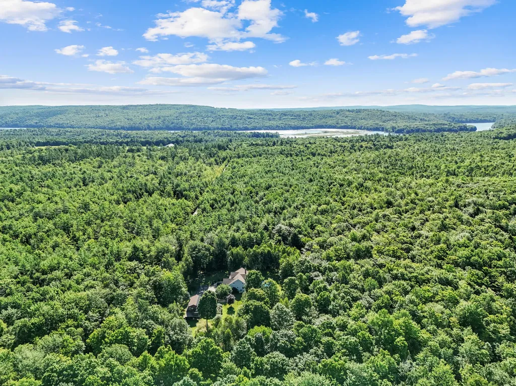 90 Davies Lane Readfield ME 04355