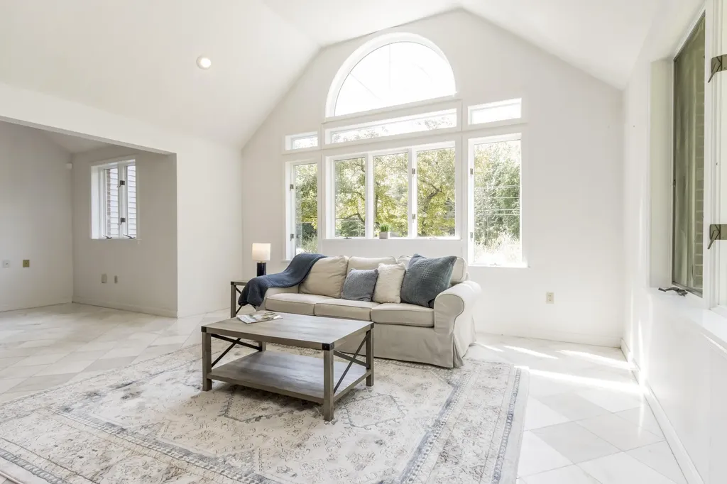 33 Rabbit Road Durham ME 04222