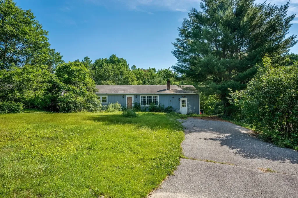 22 Finn Parker Road Gorham ME 04038