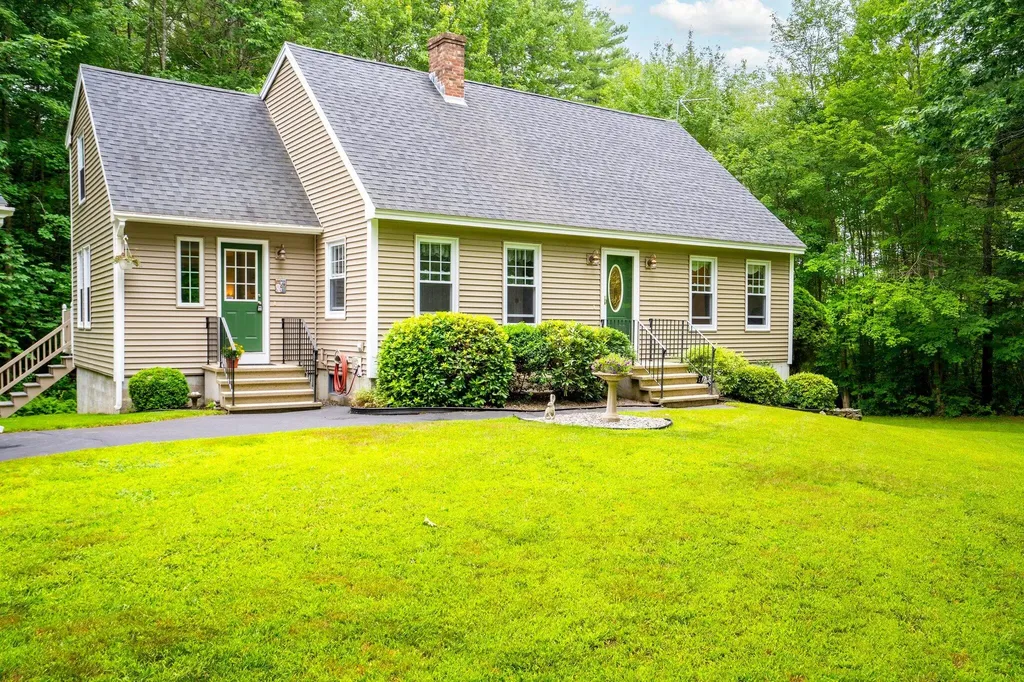 2 Mayfield Drive Westbrook ME 04092