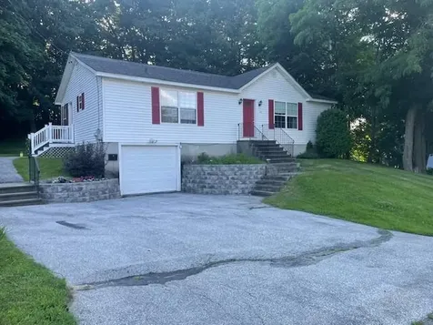20 Riverview Terrace Brewer ME 04412